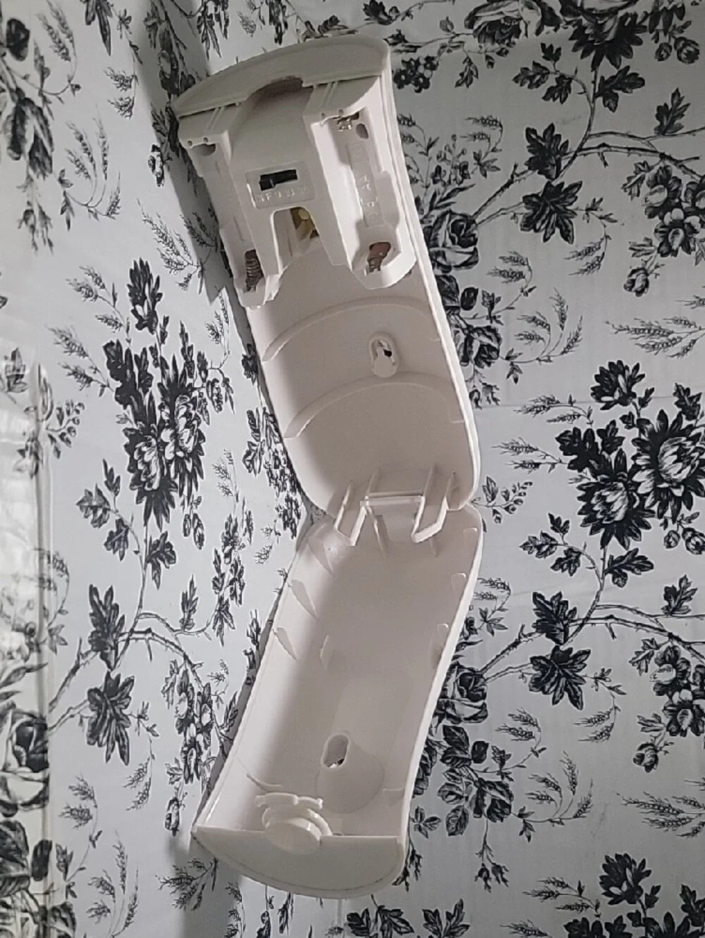 N/A white automatic